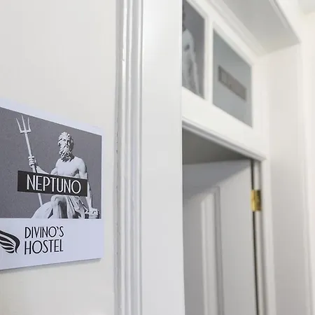 Hostel Divino's Funchal (Madeira)